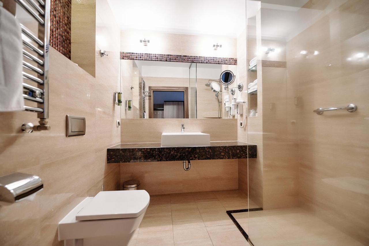 Blue Diamond Hotel Active Spa Trzebownisko Eksteriør billede