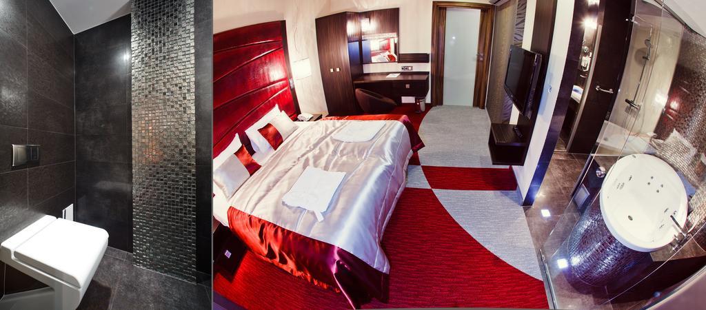 Blue Diamond Hotel Active Spa Trzebownisko Eksteriør billede